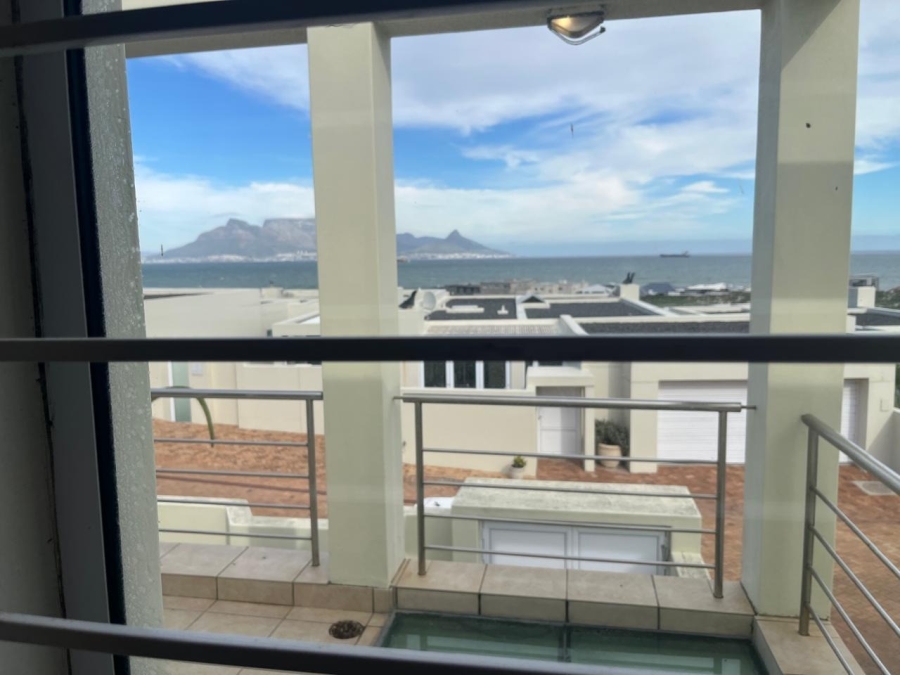 To Let 4 Bedroom Property for Rent in Big Bay Western Cape